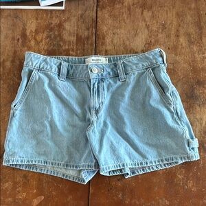 Hollister Women's light Blue baggy low-rise Jean Shorts